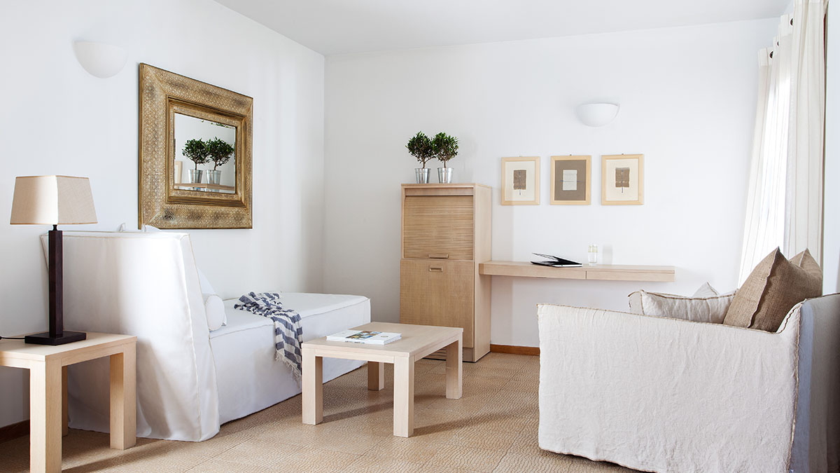 Superior Bungalow Private Pool Sea Front